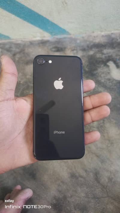 Apple iPhone 8