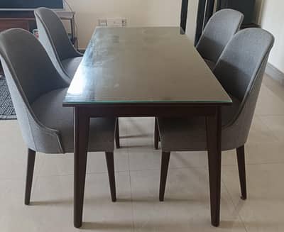 4 chair Dining table