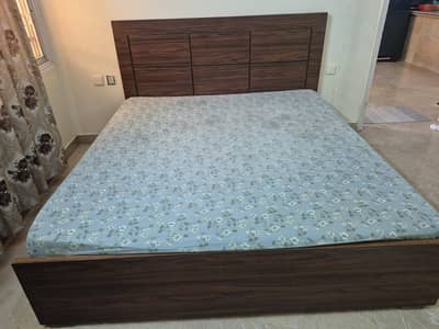 King bed Showcase computer desk