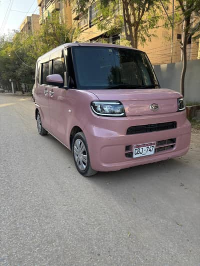 Daihatsu Tanto 2021