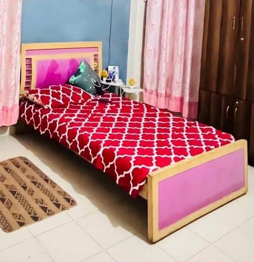 Single bed 0