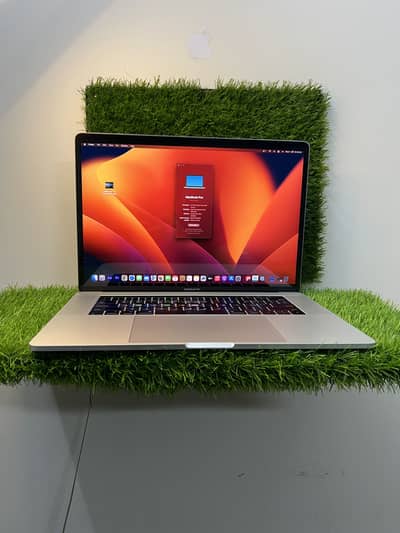 Apple MacBook Pro 2017 15Inch  Core i7 16 GB RAM  1 Tb SSD  TouchBar