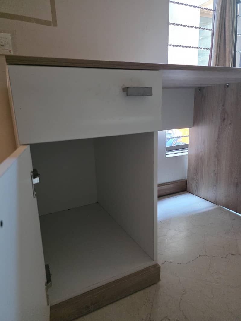 kids study table 1
