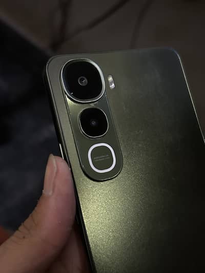 Vivo Y400