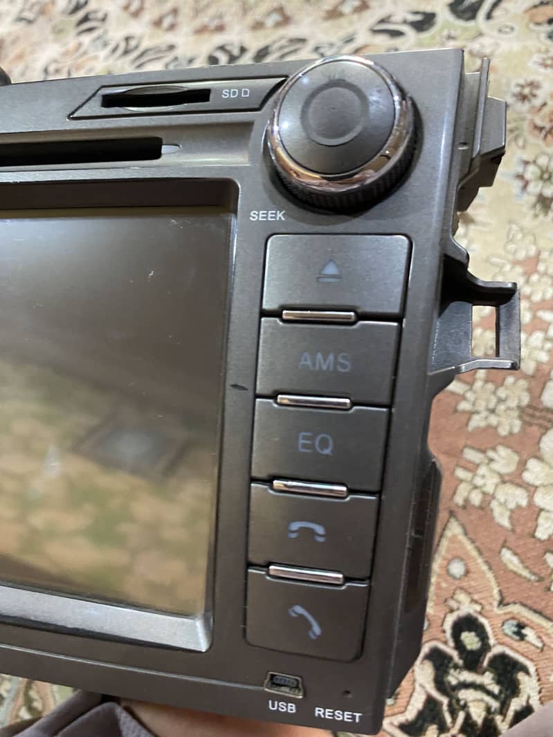 AxiO car Screen 1