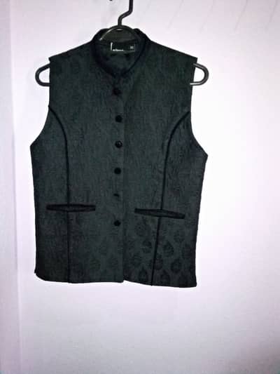 Black waistcoat,size:26, brand: edenrobe