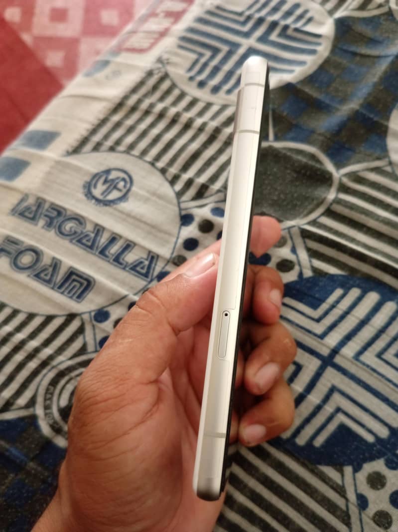 Google Pixel 7a 2