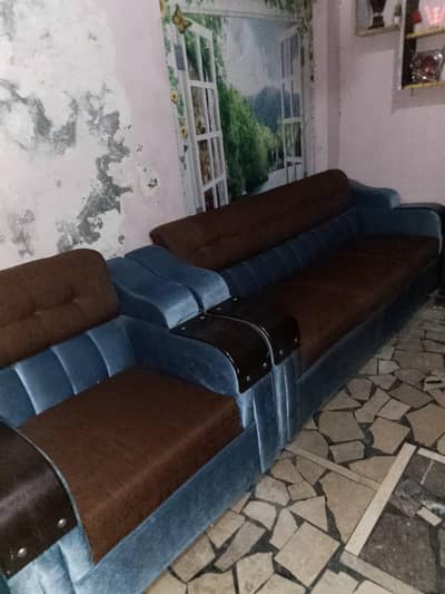 1 1 3 sofa set good candtion