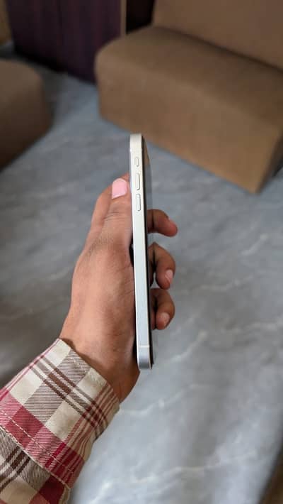 Apple iPhone XR convert 17