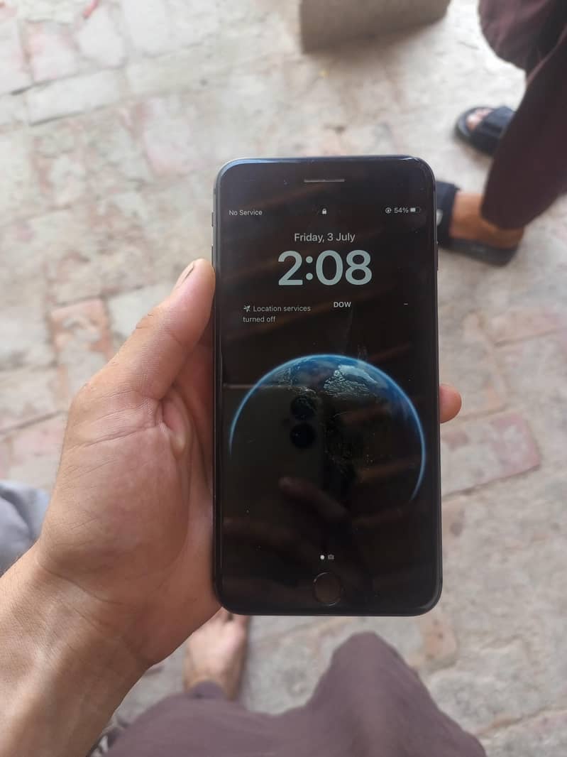 Apple iPhone 8 Plus 0