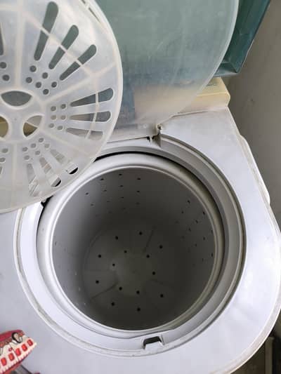 Haier HwM80-60 8.0 kg washing machine + dryer