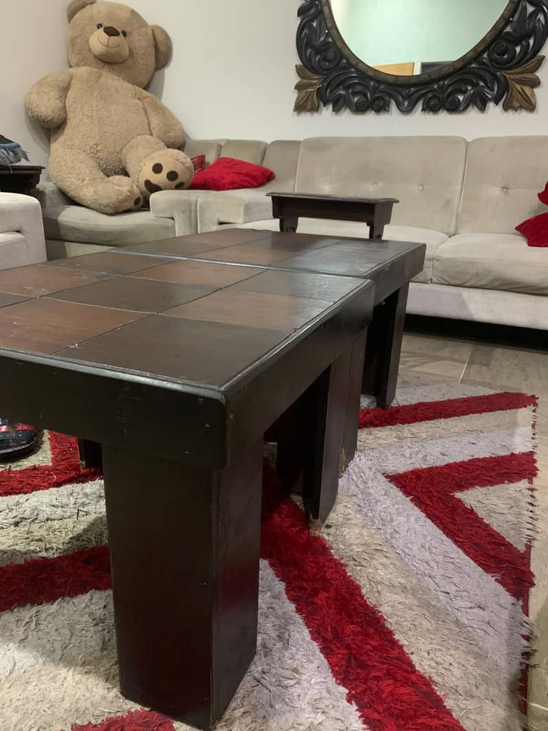 3 set Tables 3