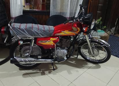 Honda CG 125 Model 21 Brand New condition Islamabad number