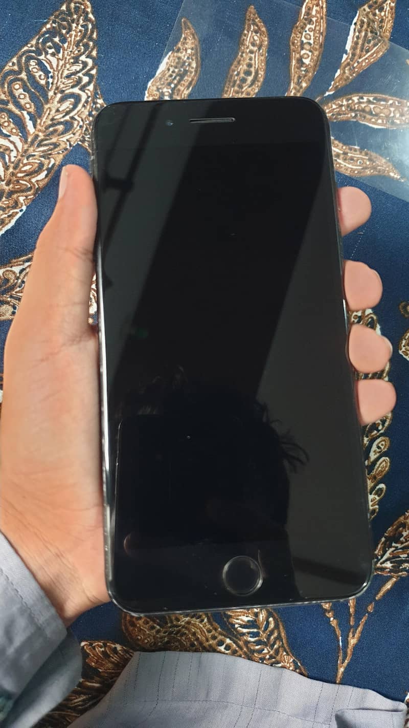 Apple iPhone 7 Plus 0