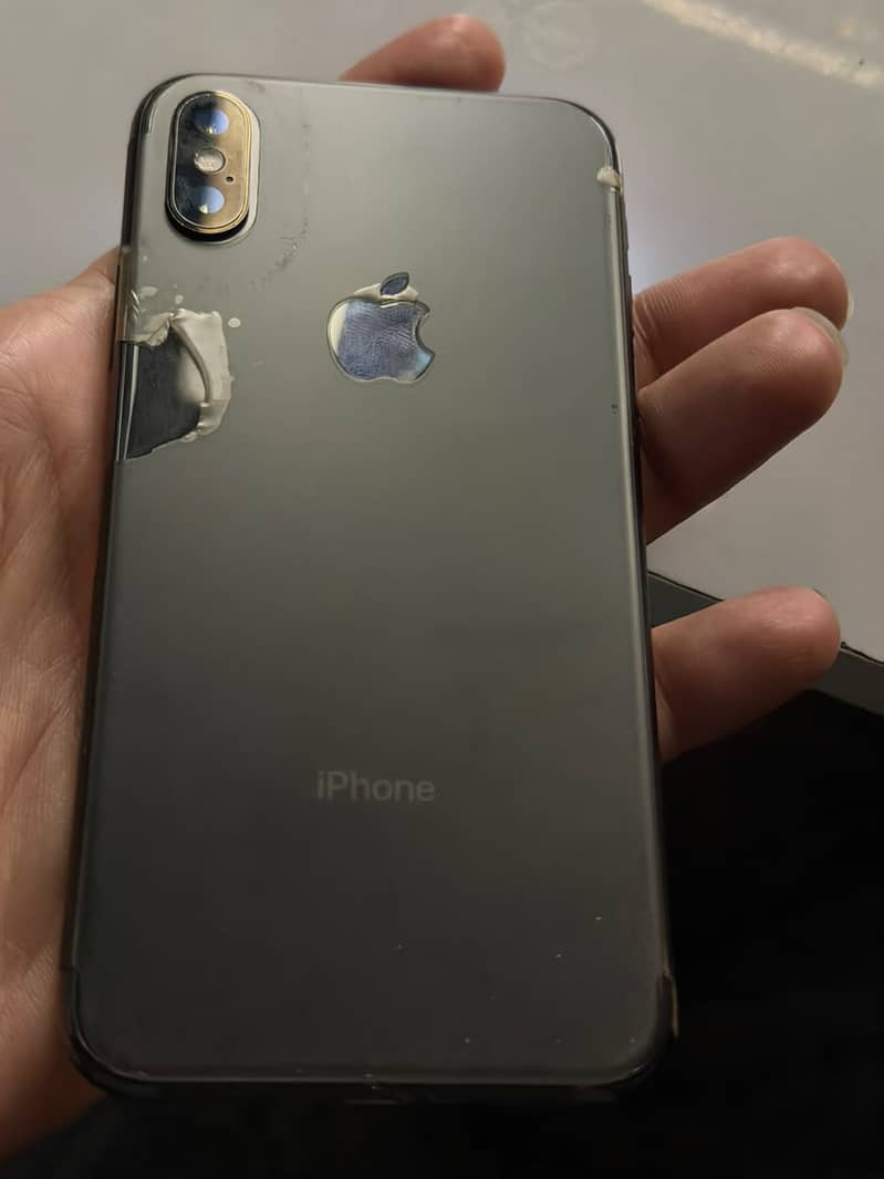 Apple iPhone X 4