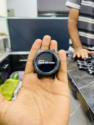 Samsung Gear S3 Frontier Smartwatch – Excellent Condition