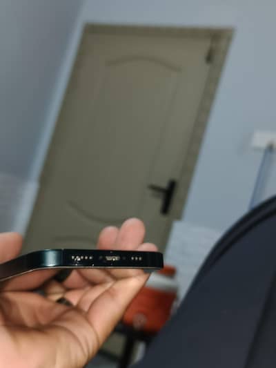 Apple iPhone 13 non jv battery  87 128gb num 03369518660