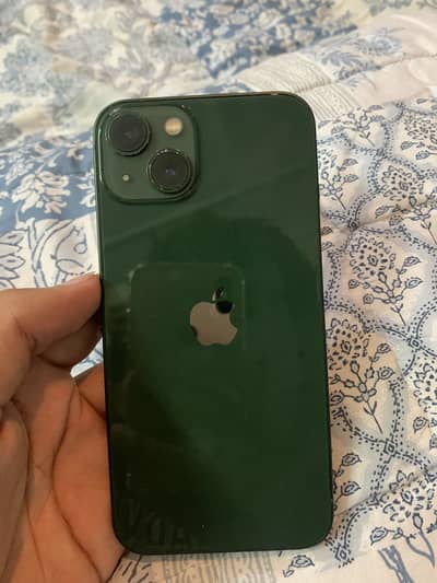 Apple iPhone 13