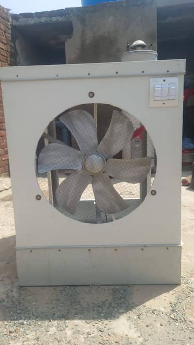 air cooler in excellent condition Whatsapp (0+3+3+1+4+9+1+6+8+8+6)