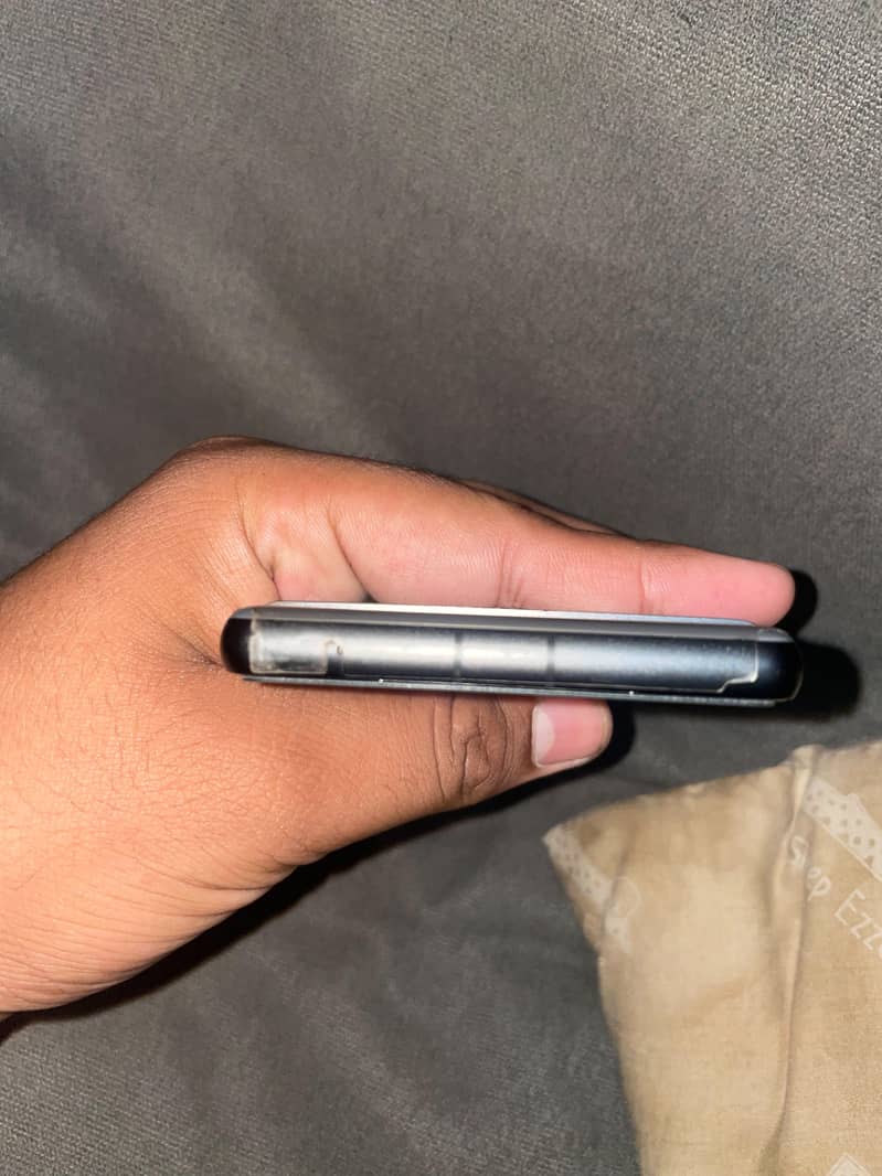 Google Pixel 7a 3