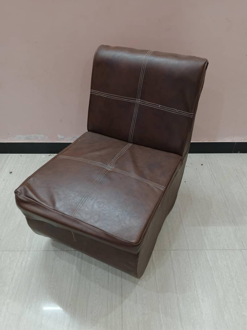 office sofas in cheap available 0