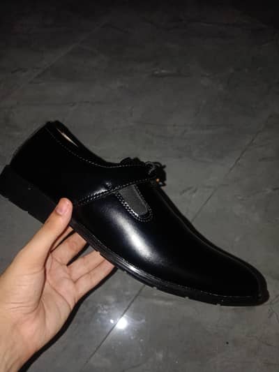 BLACK DERBY SHOES FOR SALE.