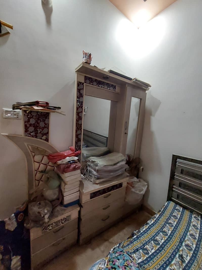 bed with side table 4