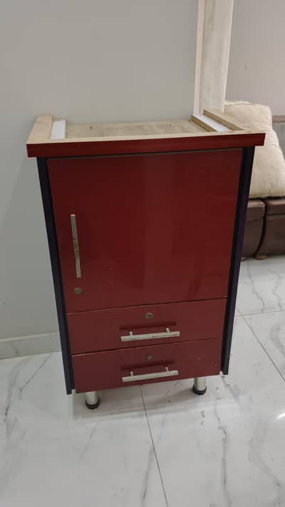 best quality office Almirah available