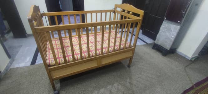 baby cot