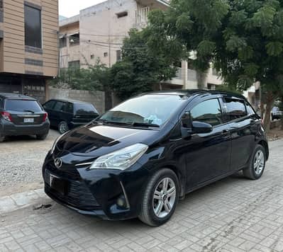 Toyota Vitz F 1.0 2017/2021 | Pearl Black | Excellent Condition