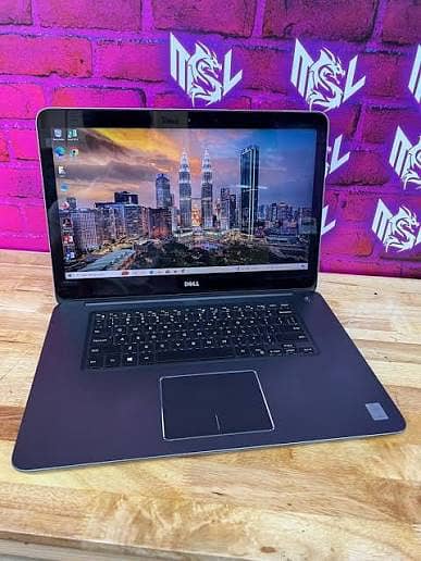 Dell inspiron 15 7548 i5 5th Gen 6GB Ram 4GB Graphic 512GB HHD