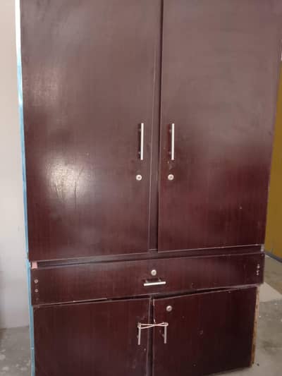 Almirah for sell