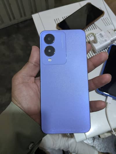 Vivo Y17s