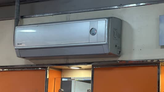 1.5 ton Gree Ac