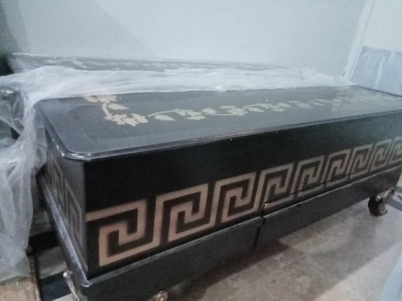 Center Table 1