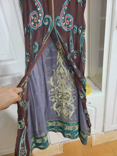 Sleeveless front open shirt in a rich chocolate brown/mahogany shade