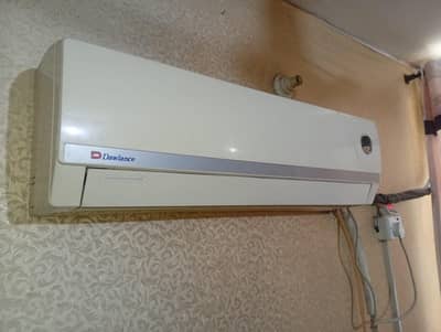 Dawlance 1.5 ton air conditioner