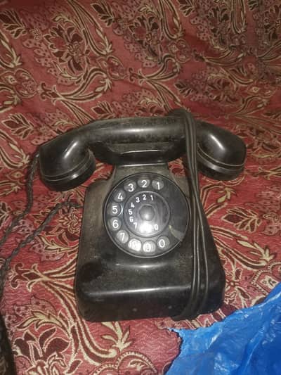telephone black