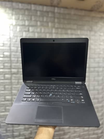 Dell 7470 i5 6th 8/256 slim Laptop with chgr