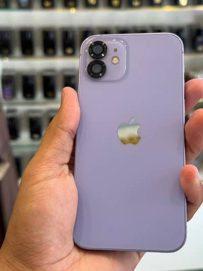 Apple iPhone 12
