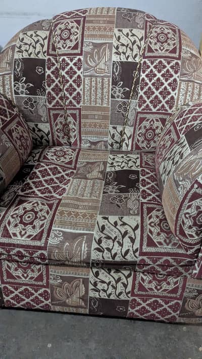 5 Seater Sofa Set – Good Condition – Comfortable & Durable
