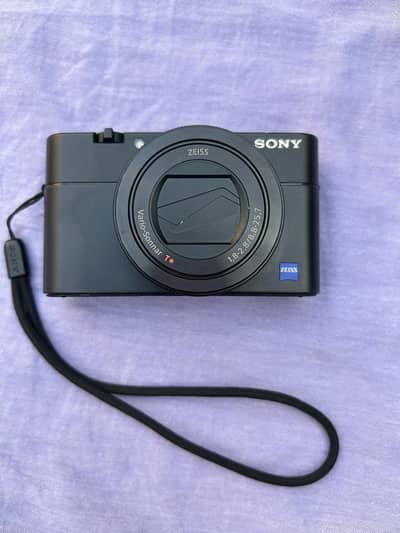 Sony RX100 V Mark 5 - 4K Compact Camera | 2 Batteries + Charger