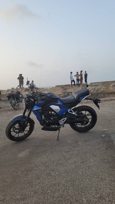 Super star 200cc new condition bike unrigester latter available