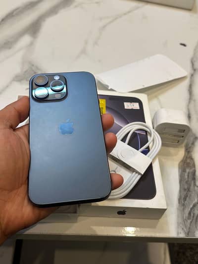 Apple iPhone 16 Pro Max