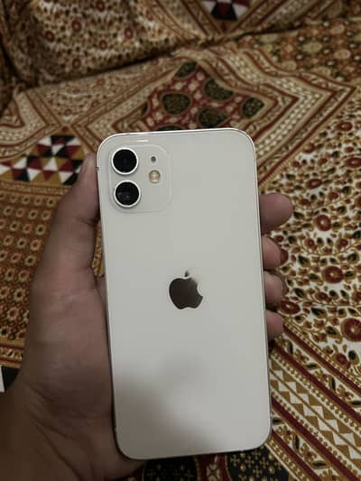 Apple iPhone 12