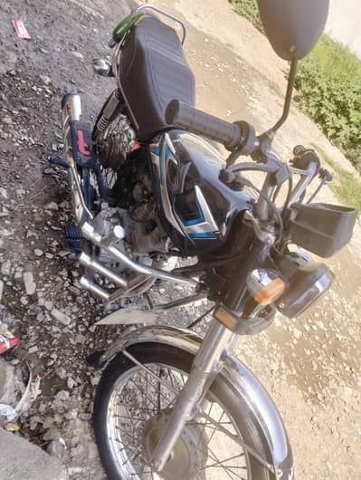 Honda 125 , 2012 model register in 2013, urgent sale,