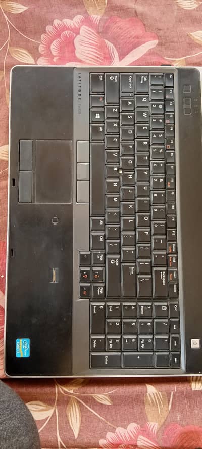 Dell laptop Core i7 (3rd generation)