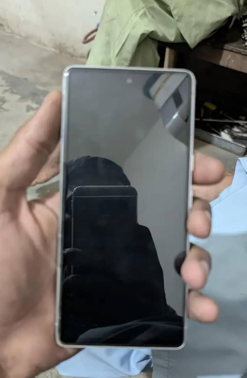 Google Pixel 7 3