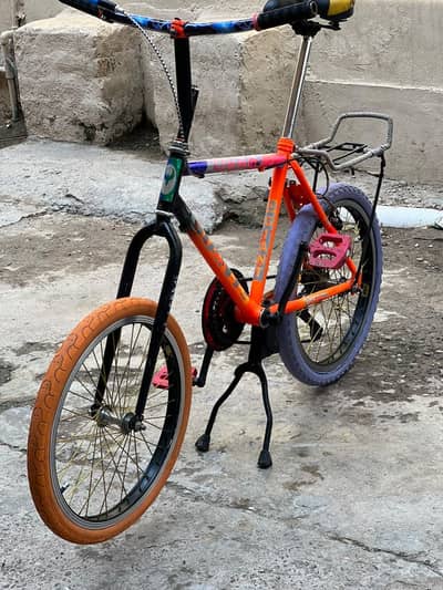Wheeling cycle