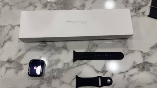 Apple watch series 8 45mm complete box